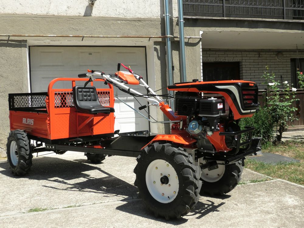 RURIS 918K PRO 4x4 rotációs kapa 460ccm 18Le + összkerékhajtásos utánfutó 4x4 600S, sebesség: 2 előre 1 hátra, kapasorral - bemutatós gép- használt