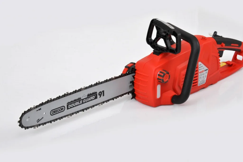 HECHT 2439 Elektromos láncfűrész 2400W 40cm