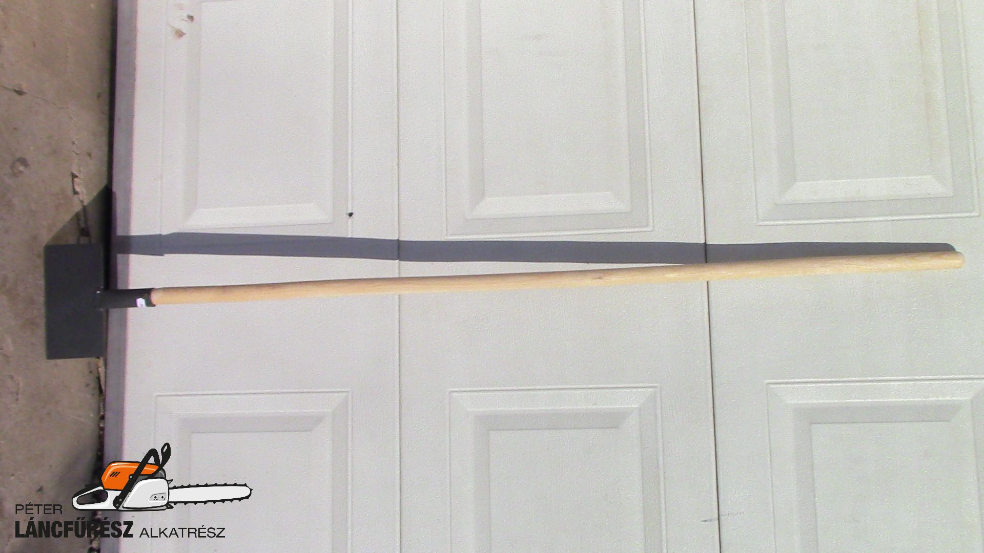 Jégtörő magyar 18cm széles, 142cm magas,  fa nyéllel