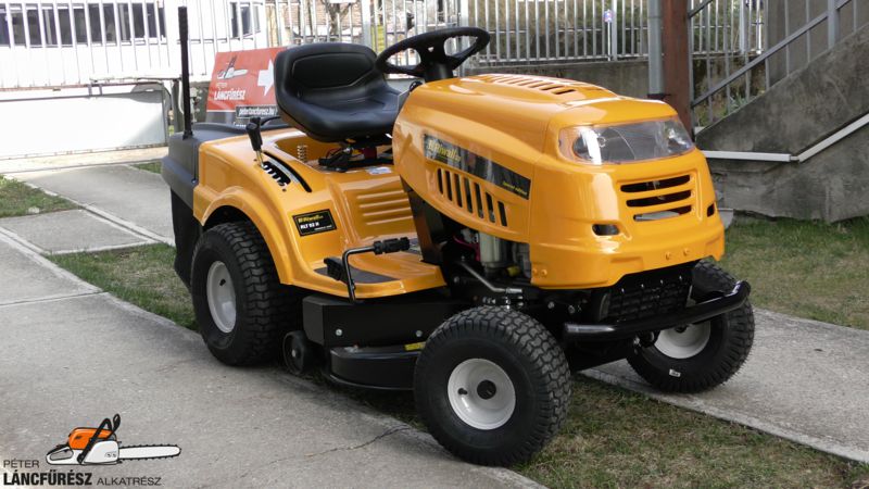 Riwall RLT 92 H Fűnyírótraktor gyűjtős 452ccm 12.5Le 92cm hidrohajtású