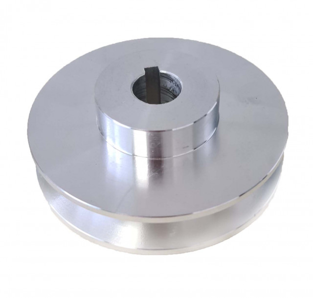 Ékszíjtárcsa tengely 20mm , tárcsa átmérő 110mm , retesz 17mm x 8mm