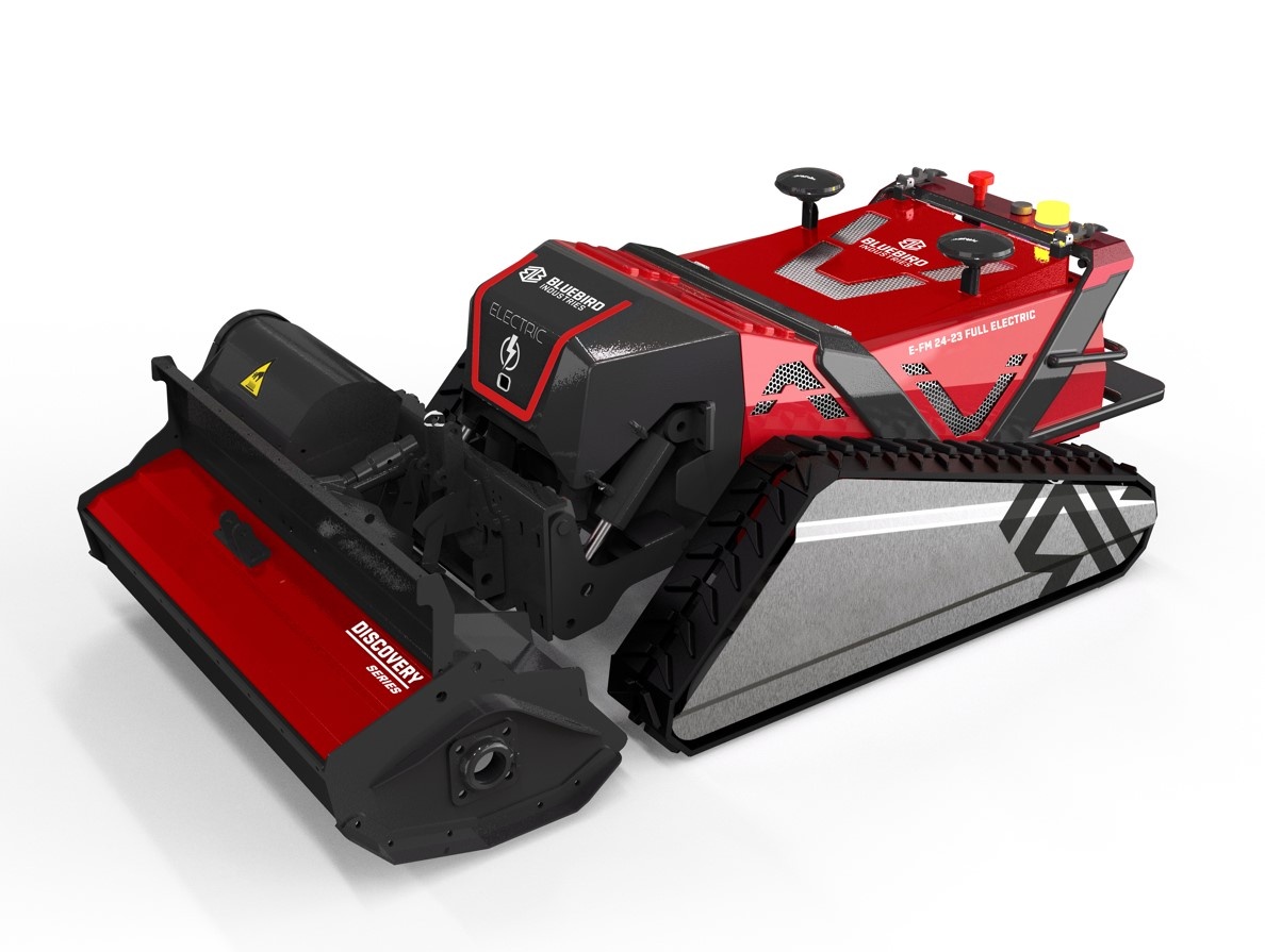 BLUEBIRD E-FM 24-23 akkumulátoros szárzúzós magasgazvágó - rádióvezérelt 200m-ig, - motor 76,8V  304Ah 23.000W- munkaszélesség 106cm