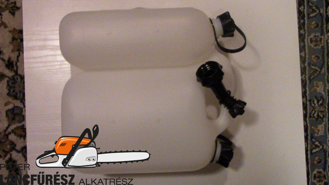 Üzemanyag kanna dupla tartály 5,5 liter és 3 liter, kiöntővel